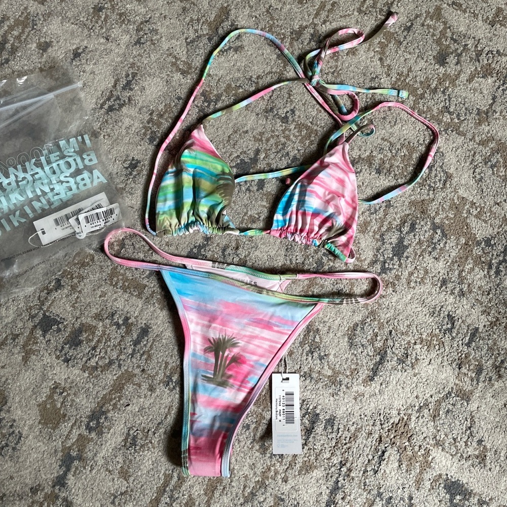 Frankie’s Bikinis